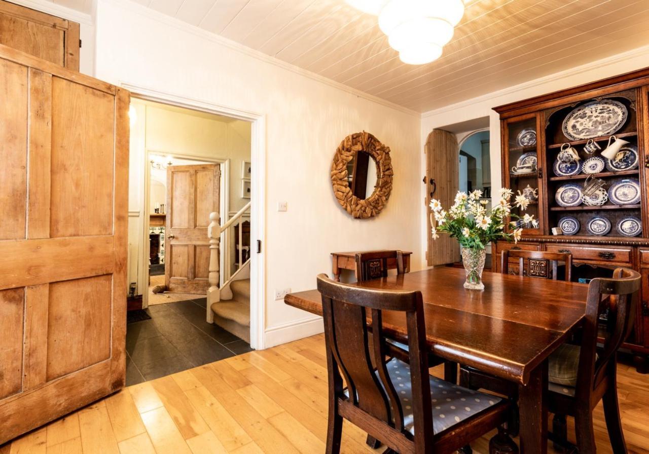 Holiday home Y Llusernau